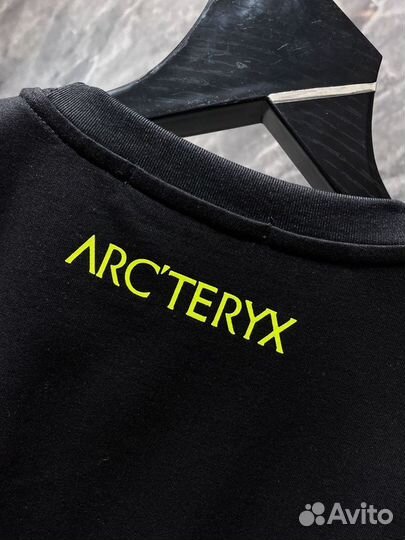 Футболка Arcteryx