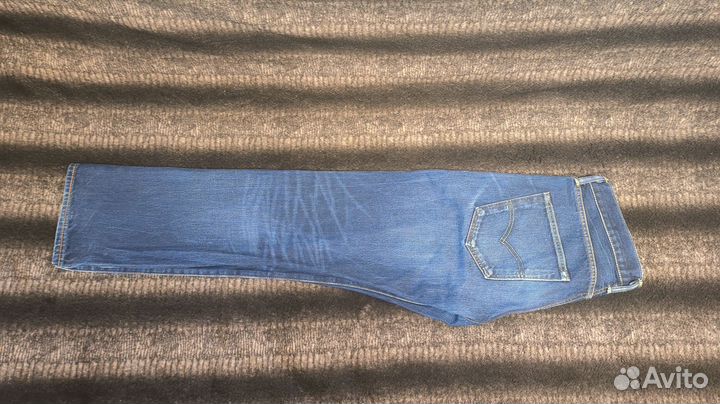 Джинсы levis 501