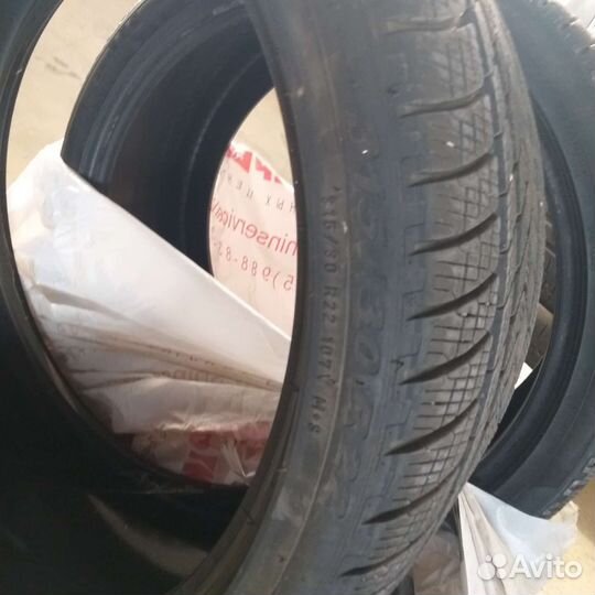 Pirelli Scorpion Winter 275/35 R22 и 315/30 R22