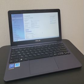 Ноутбук Asus vivobook E203MA