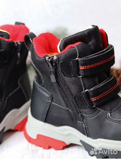 Ботинки зимние для мальчика р-р 24 новые