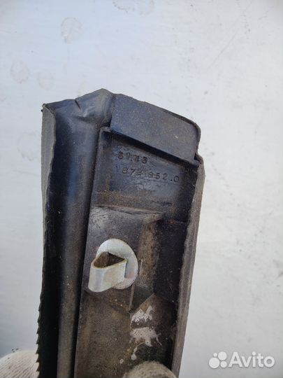 Обшивка передних стоек BMW e28