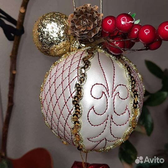 Новогодние шары ручной работы