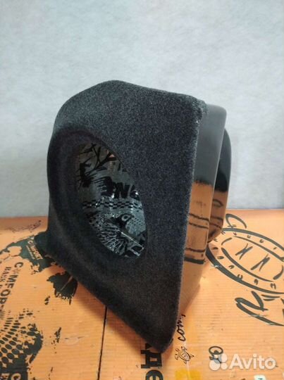 Сабвуфер стелс BMW 6 G32 GT