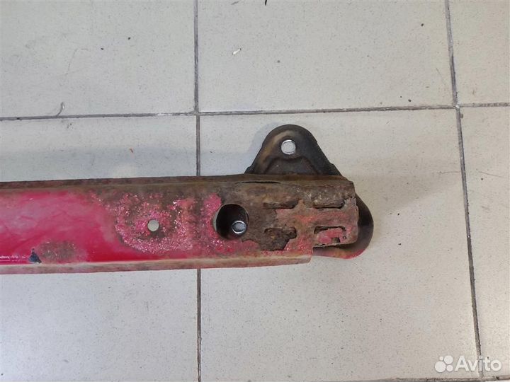 Усилитель бампера заднего Toyota Yaris P90 2010