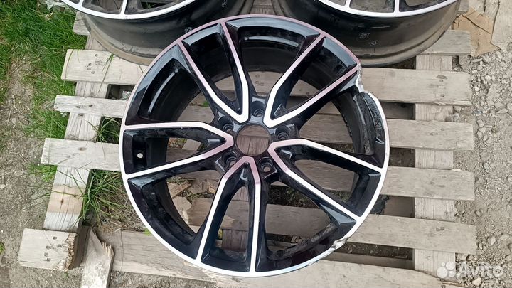 Mercedes w463 диск r20