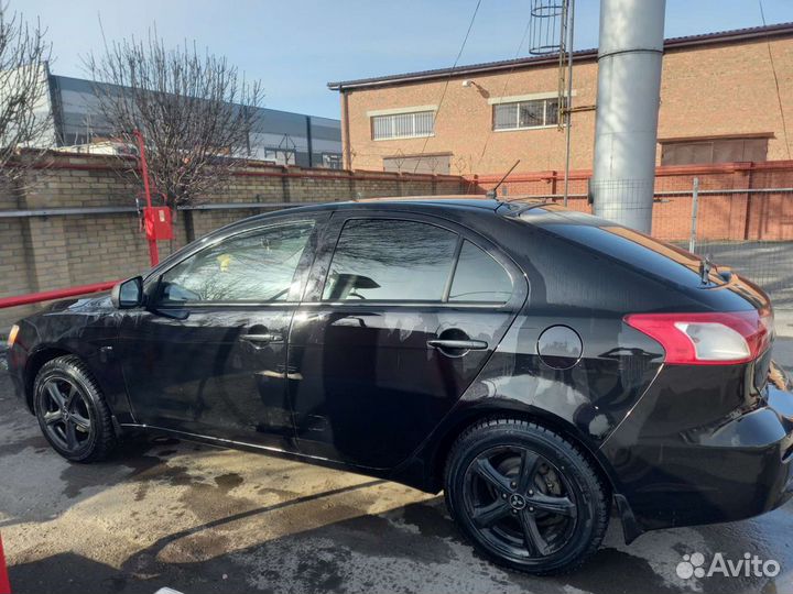 Mitsubishi Lancer 1.8 МТ, 2008, 200 000 км