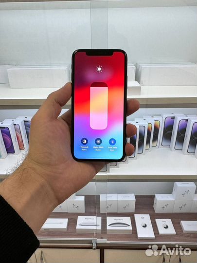 iPhone Xs, 64 ГБ
