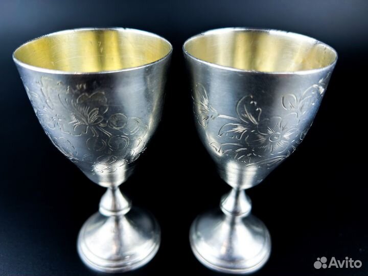 Мельхиоровые рюмки с узорами