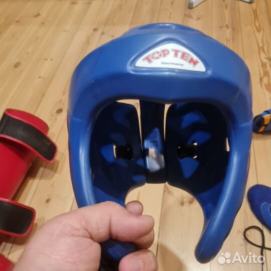 Шлем боксерский TOP TEN