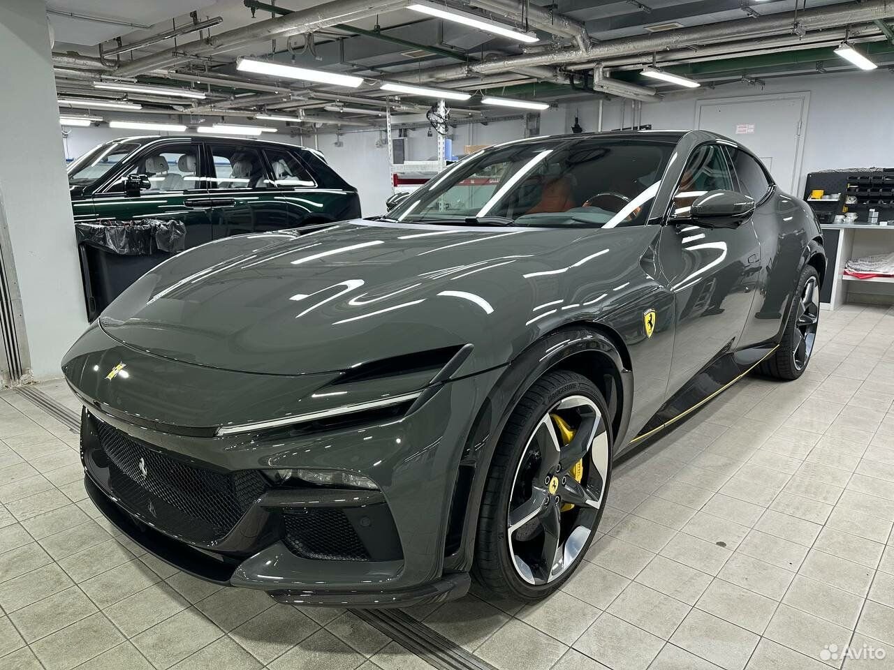 Ferrari Purosangue 6.5 AMT, 2026