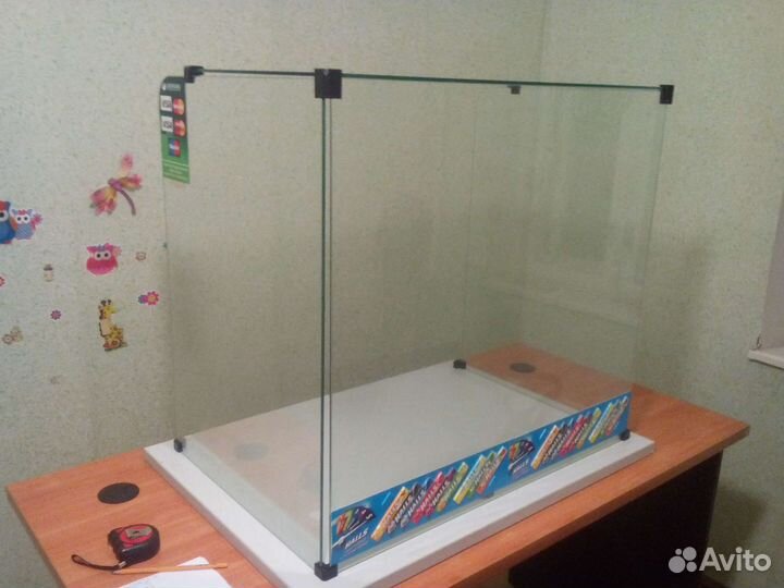 Стеклянный куб