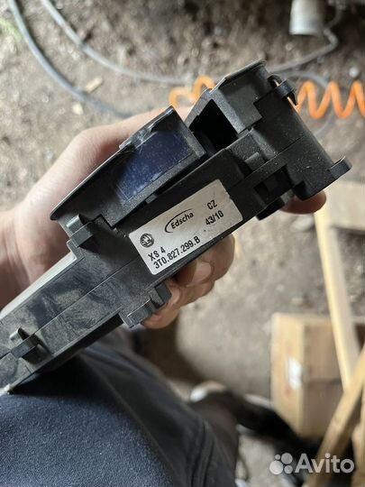 Сервопривод крышки багажника skoda superb 2