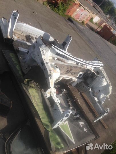 Передняя правая четверть kia rio 3