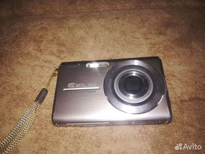 Компактный фотоаппарат Casio exilim, Nikon Coolpix