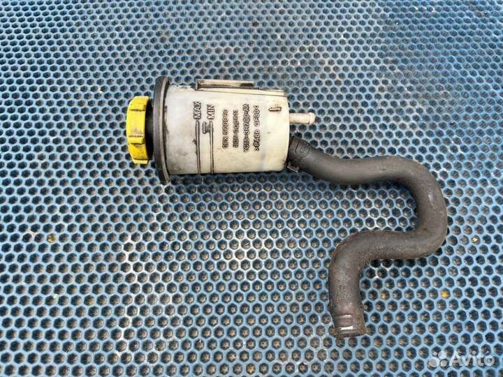 Бачок гура Ford Transit