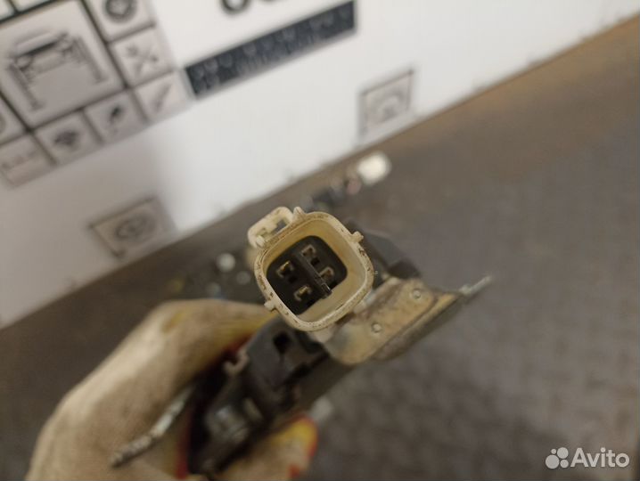 Замок двери для Toyota 4 Runner / Hilux Surf