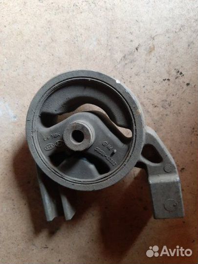 Подушка двигателя задняя нижняя Kia Rio JB 1.4