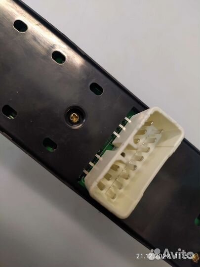 Кнопки стеклоподъемников hyundai Tucson