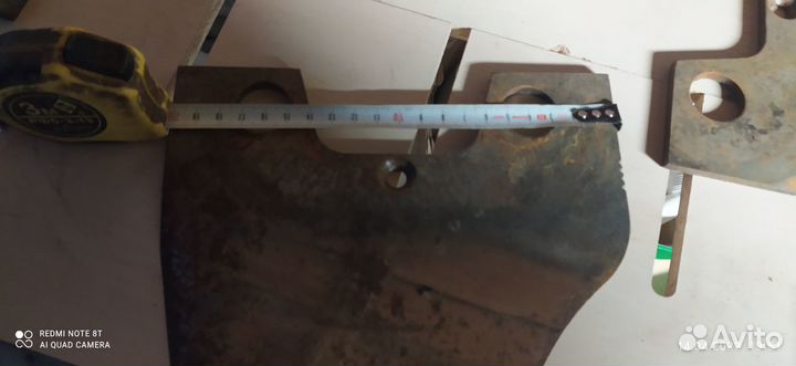 Топор, нож куттерный, материал для самоделки