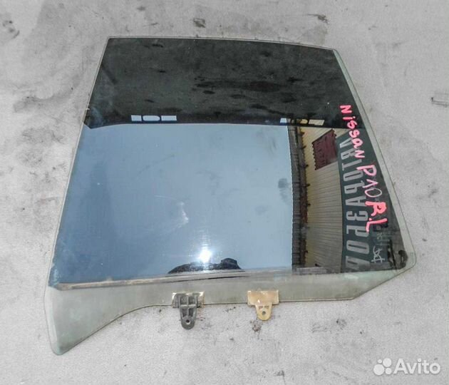 Стекло двери задней левой Nissan Primera P10
