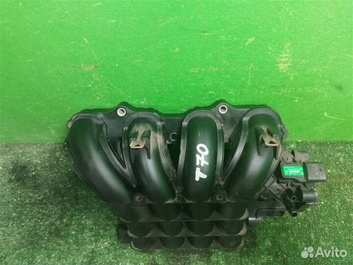 Коллектор впускной Mitsubishi Colt 2005