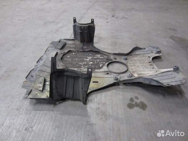 Пыльник двигателя Хонда Цивик 5Д