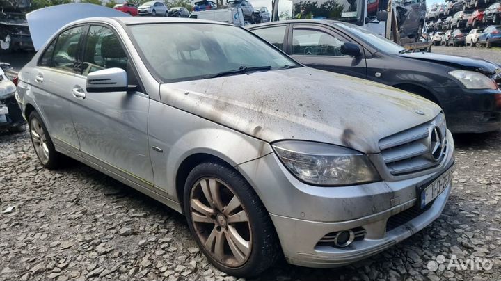 Дверь задняя правая mercedes benz C-class W204 201