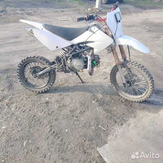 Рейсер 125PE