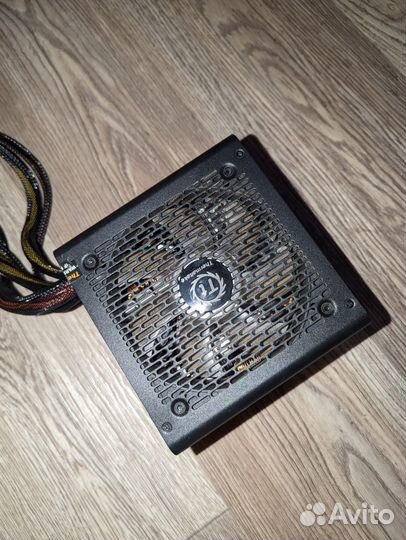 Блок питания thermaltake smart RGB 700w