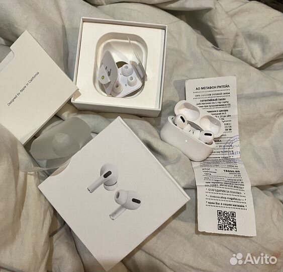 Наушники AirPods Pro