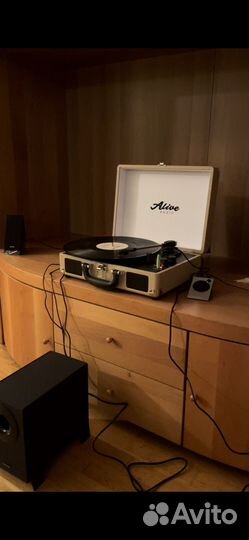 Колонки 2.1 Edifier и проигрыватель Alive
