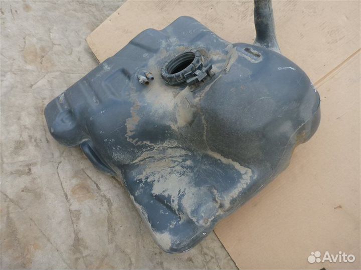 Бак топливный Volkswagen Passat B4 2E 1995