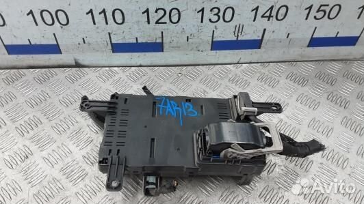 Блок комфорта KIA carnival 2 (7AR13M301)