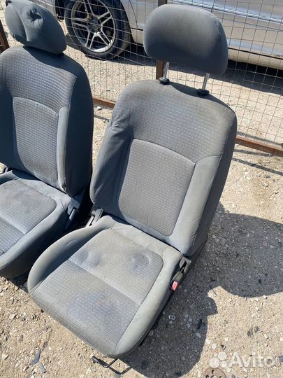 Комплект сидений передний Nissan Almera Classic