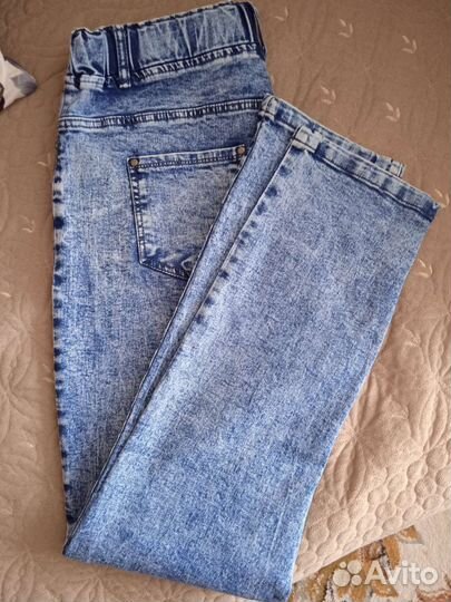 Джинсы новые