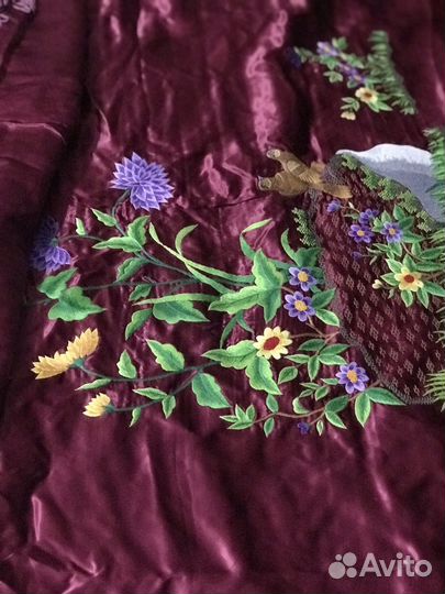 Атласное покрывало с вышивкой Китай времен СССР