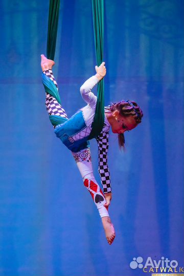 Шью гимнастические костюмы