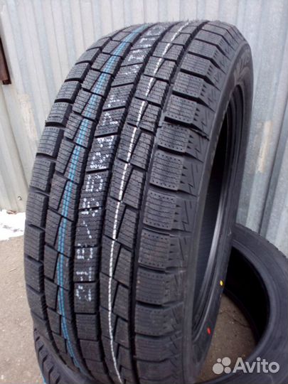 Vitour Ice Line 225/40 R18
