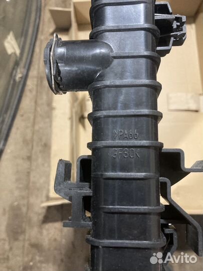 Радиатор MB W211 охлаждения новый