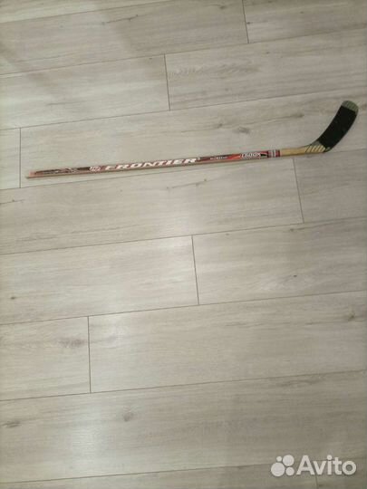 Клюшка хоккейная