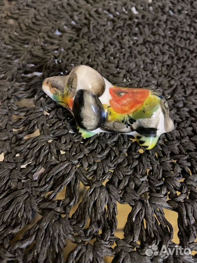 Собачка фарфоровая