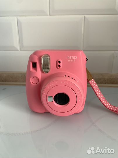 Polaroid instax mini 9