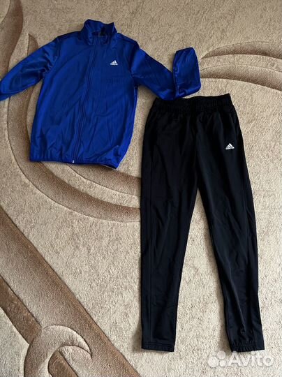 Спортивный костюм adidas