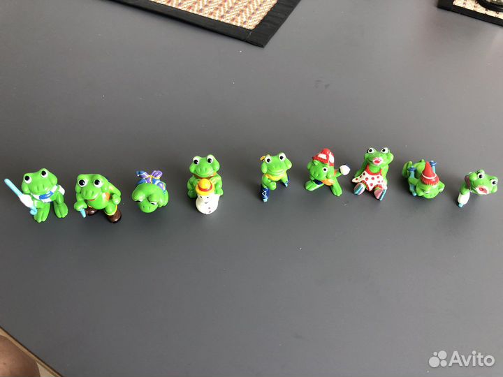 Игрушки коллекционные из яиц киндер- сюрприз