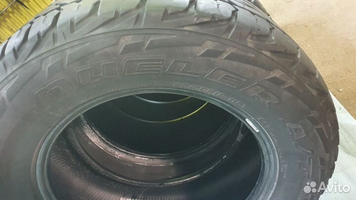 Bridgestone Dueler A/T 697 285/60 R18