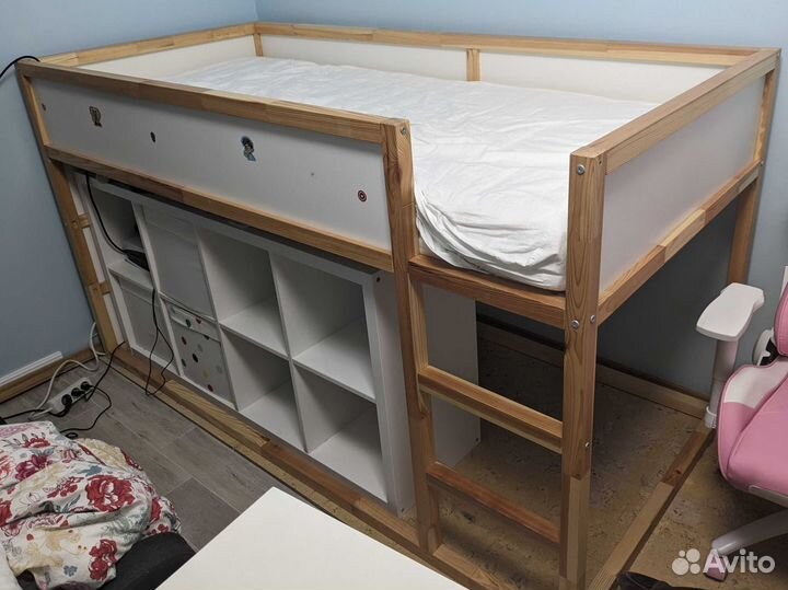 Детская кровать чердак IKEA Kura с матрасом
