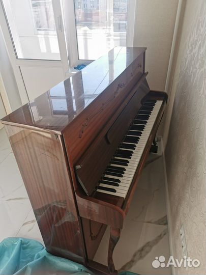 Настоящее немецкое пианино Ronisch