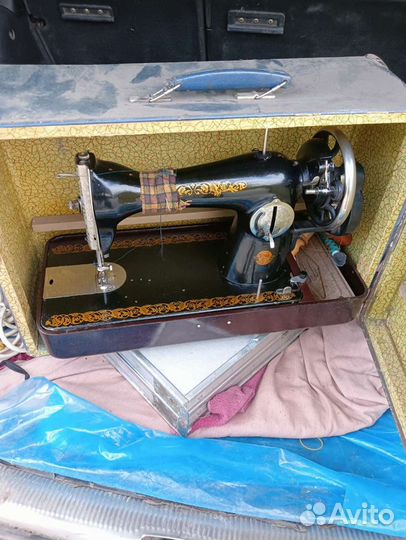 Швейная машинка
