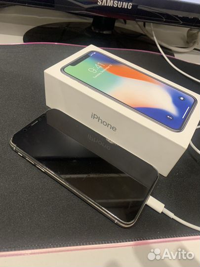 iPhone X, 64 ГБ